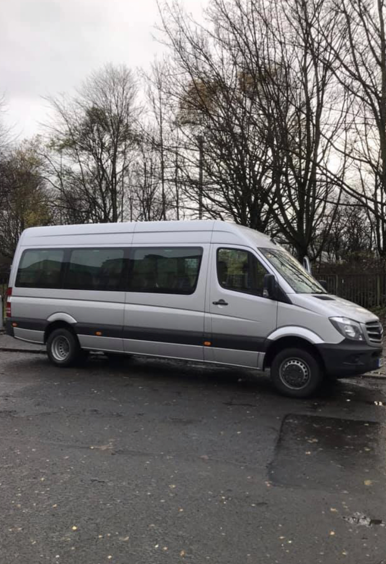Wedding Transport for the Whole Party